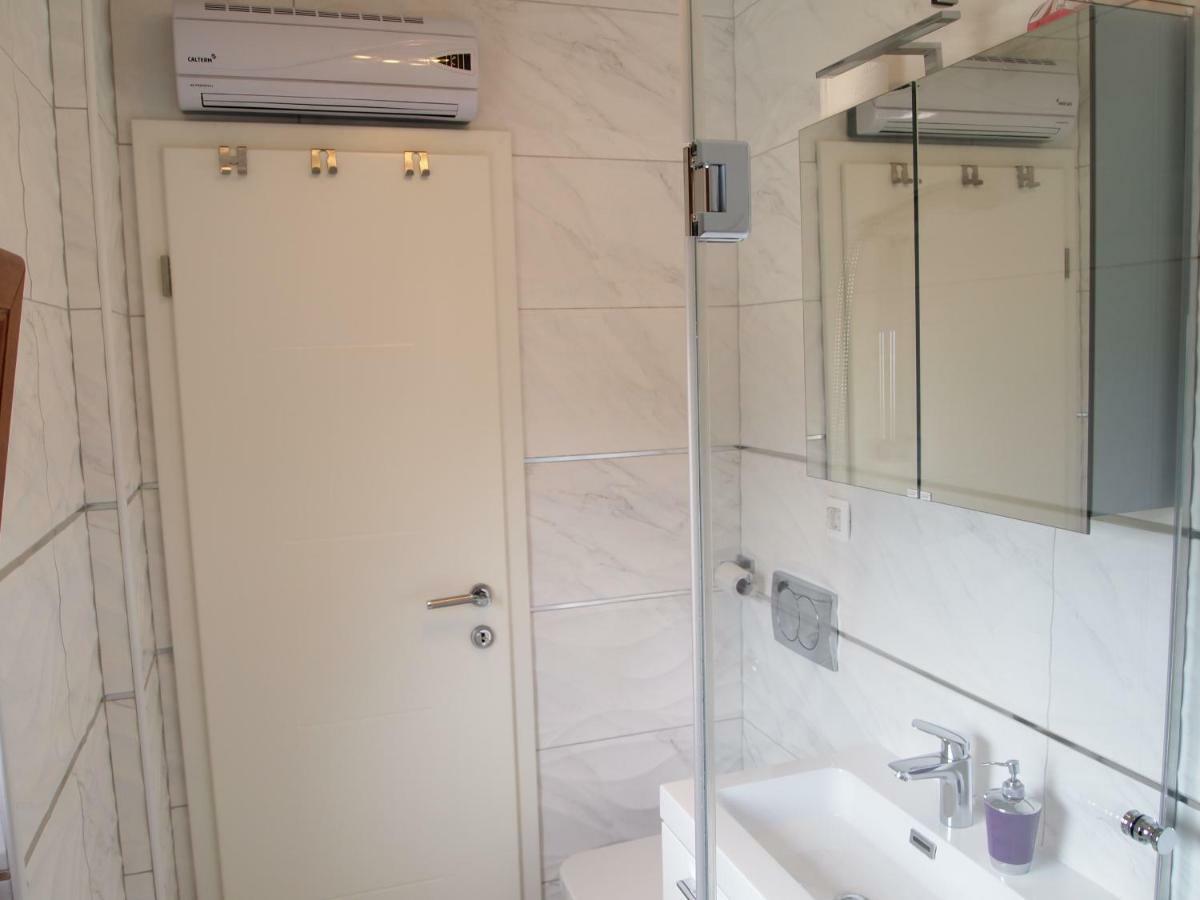 Panoramic View Apartments Crikvenica Ev Station Available Luaran gambar